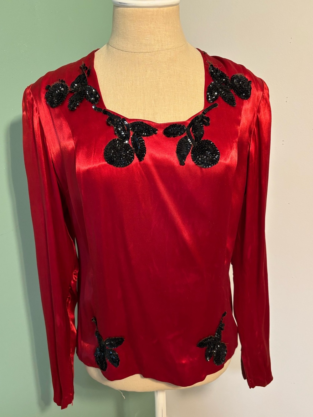 Vintage 1940’s Red Satin Long-Sleeve Sequin Flower Women's Top